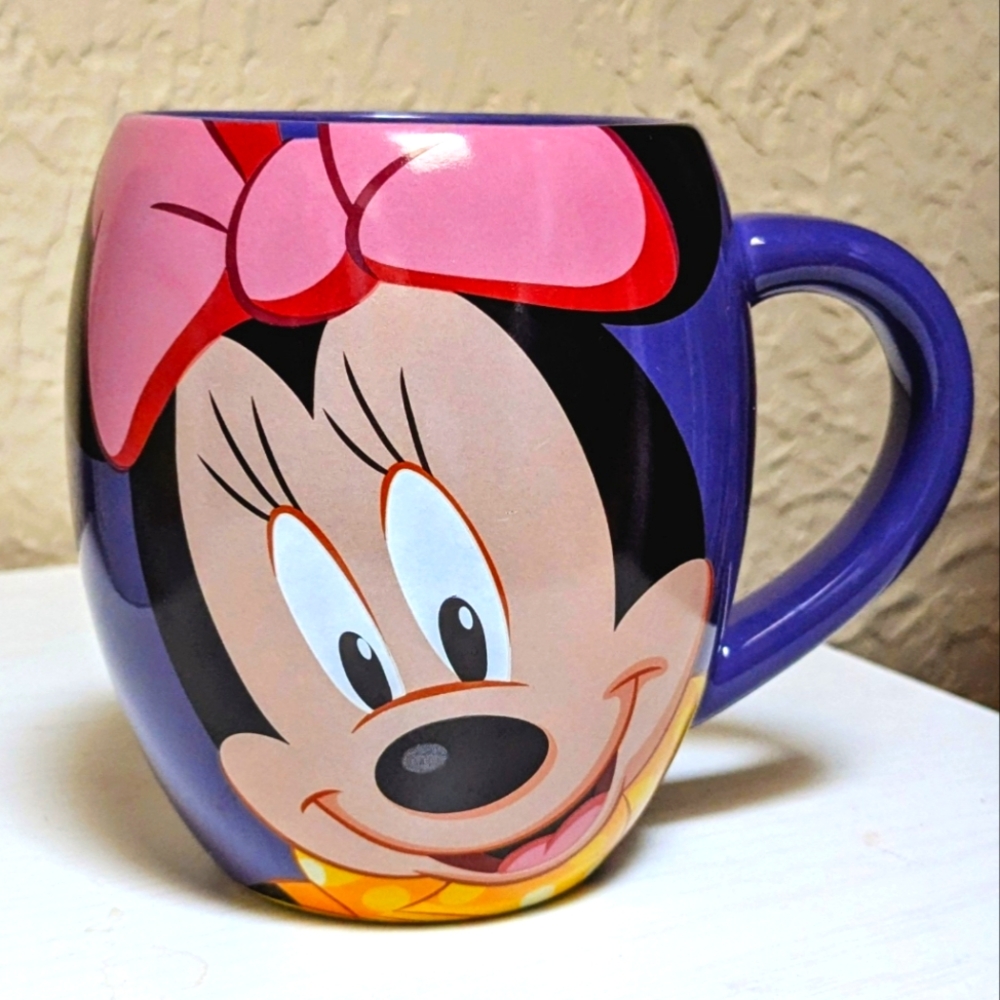 Disney Theme Park Authentic Original Minnie Mouse Sweet Purple 16 oz Mug